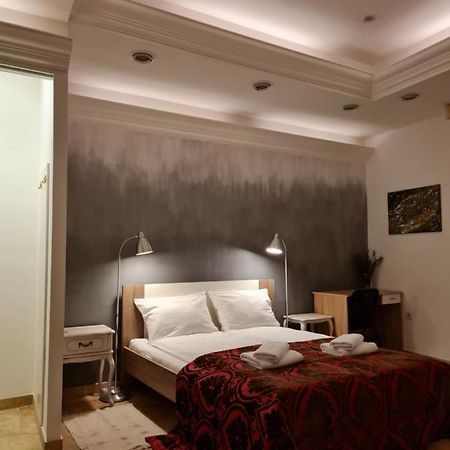 Apartmani N.May'S Karlovac Extérieur photo