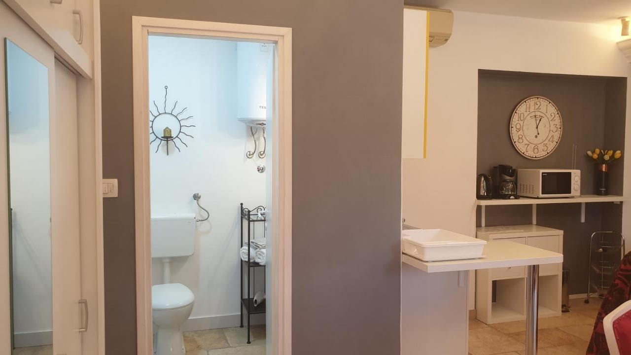 Apartmani N.May'S Karlovac Extérieur photo