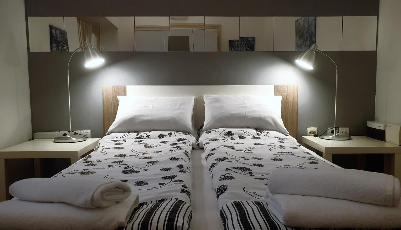 Apartmani N.May'S Karlovac Extérieur photo