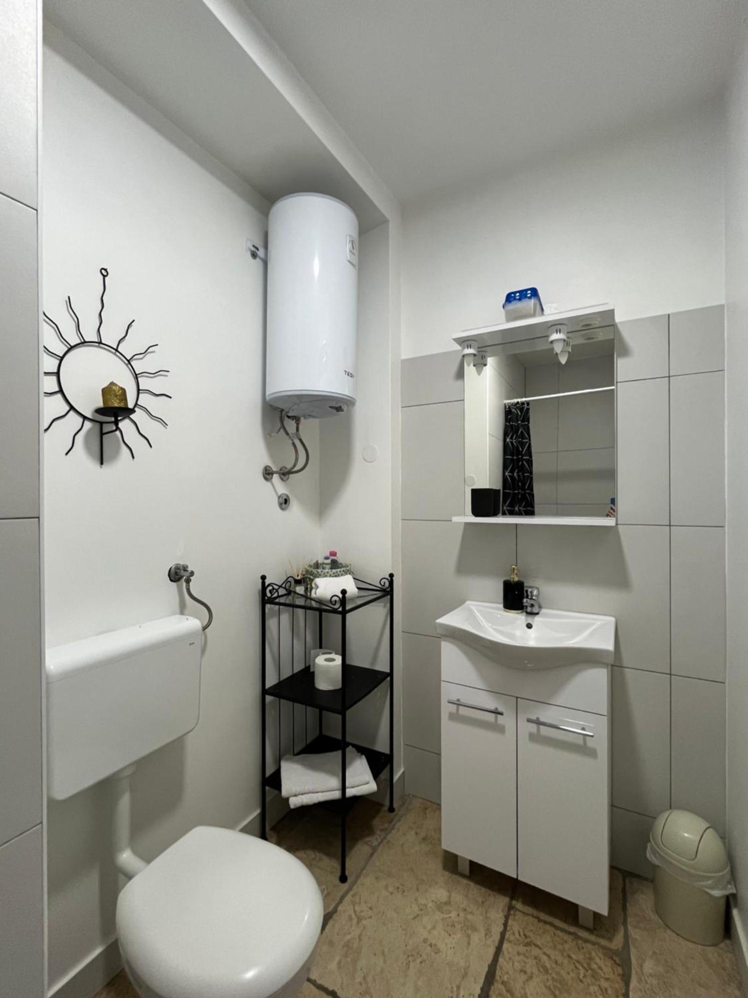 Apartmani N.May'S Karlovac Extérieur photo
